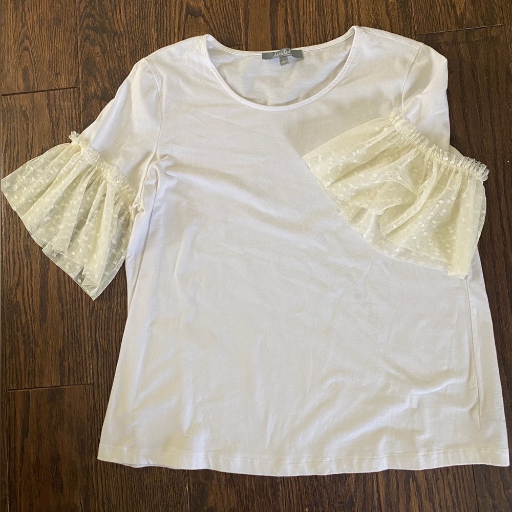 Tulle sleeve blouse